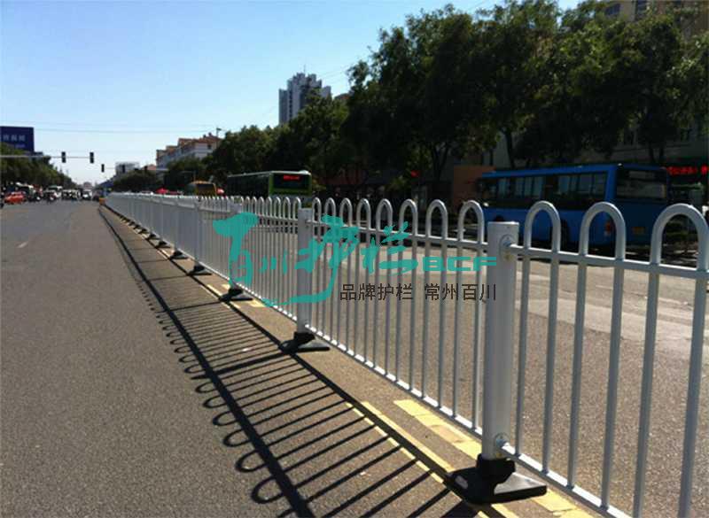 img of 即墨京式道路護欄工程
