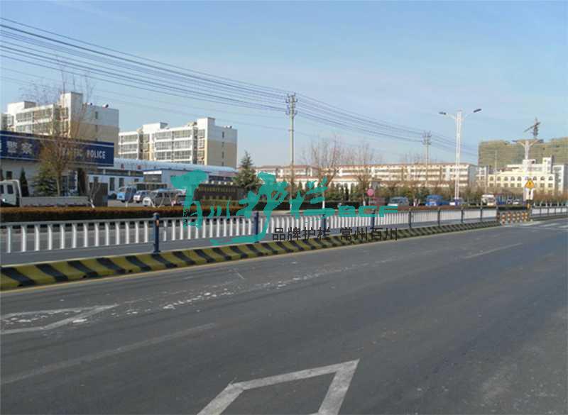 img of 臨沂蒼山常規型護欄