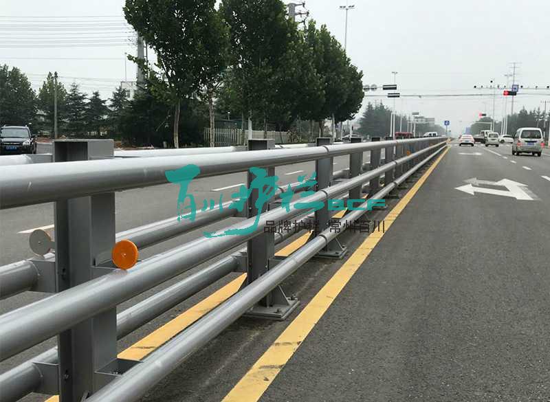 img of 防撞護(hù)欄