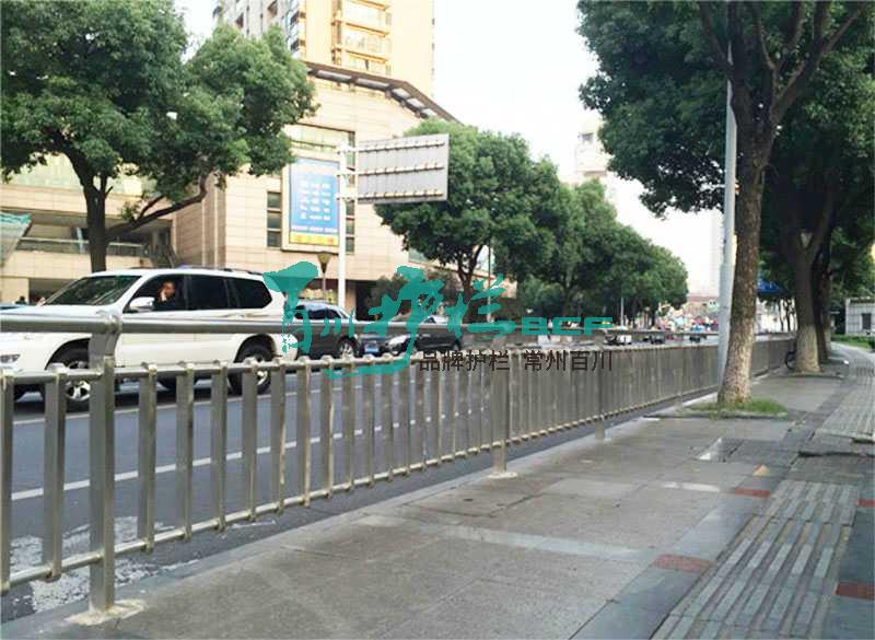 img of 常州道路邊緣護欄工程