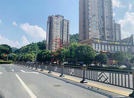 道路護欄為什么選擇鋅鋼護欄 道路護欄為什么選擇鋅鋼護欄