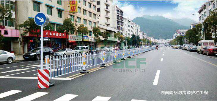 熱鍍鋅道路護欄 熱鍍鋅道路護欄